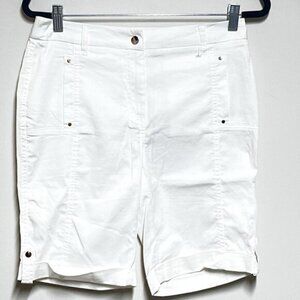 NWT Chico s Comfort Utility Convertible Bermuda Slim Short White Womens SZ 00